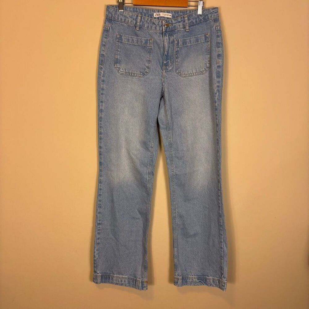 Zara Flare Jeans with Small Pockets in Front Size 8